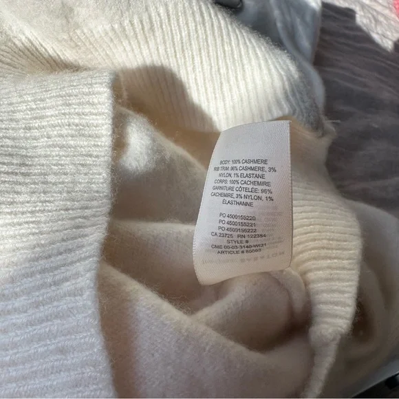 Aritzia The Group Babaton 100% Cashmere Zip Hoodie Sweater Cream Cropped Size S - Picture 6 of 6